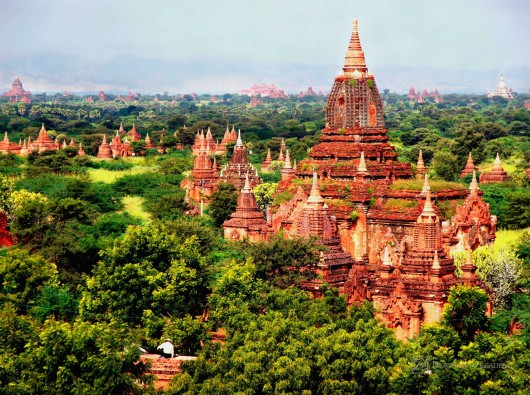 view at the valley of Bagan with his ancient pagoda's, Myanmar