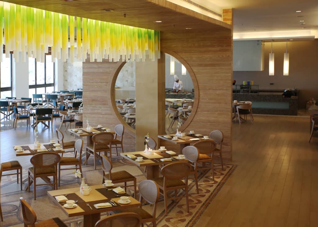 Hilton Dead Sea Resort & Spa in Jordan - Dining